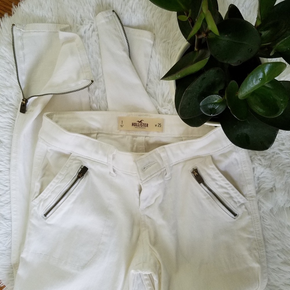 Hollister Khaki ankle pant